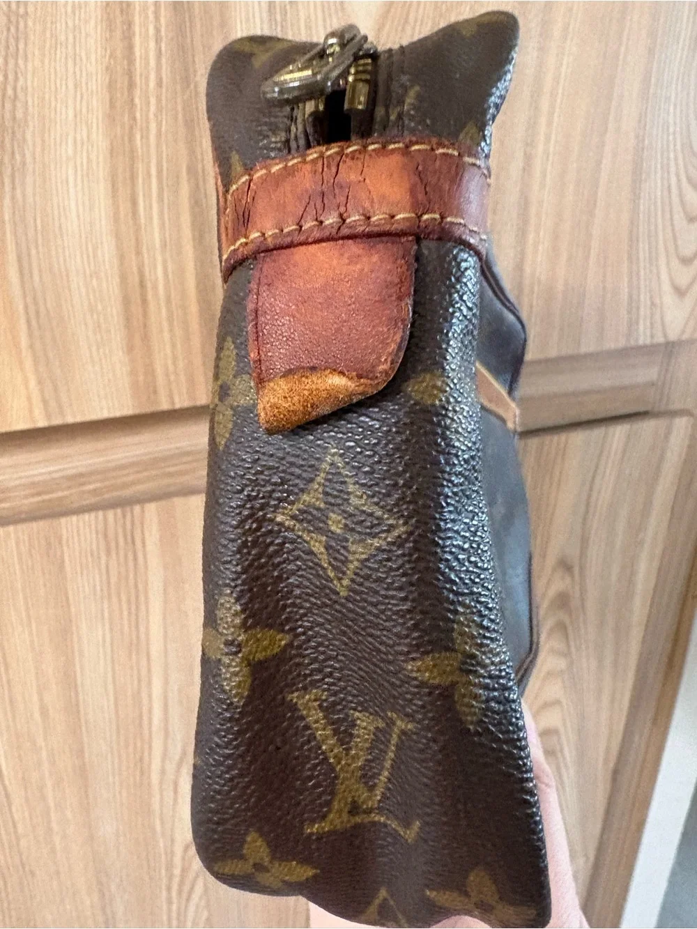 Authentic Louis Vuitton Compiegne 28 Monogram Canvas Brown clutch